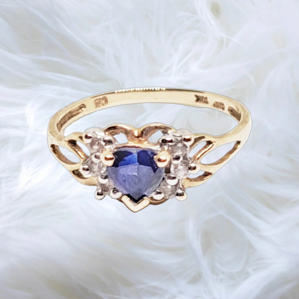 10k Gold Heart Ring with Blue Sapphire and Cubic Zirconia Gemstones. Size 6.75
